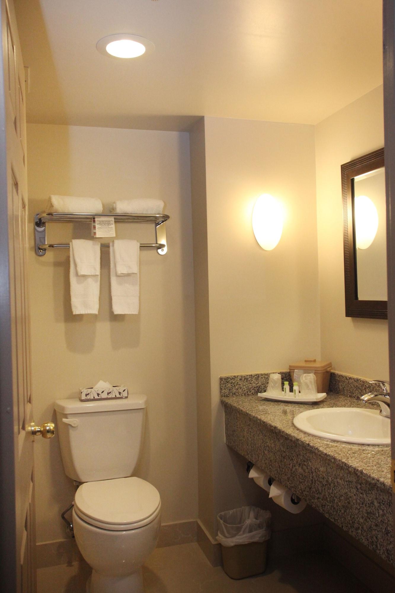 Montecassino Hotel & Event Centre Торонто Экстерьер фото